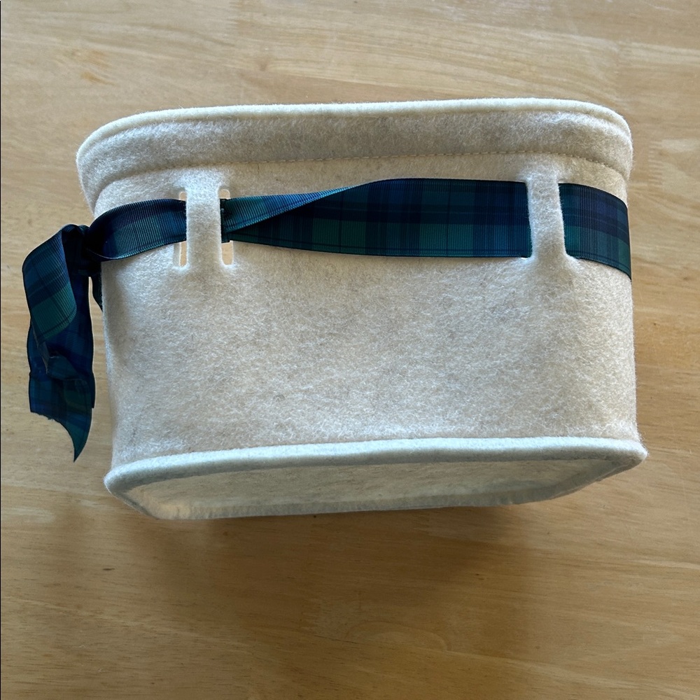 Basket - Picture 2 of 6